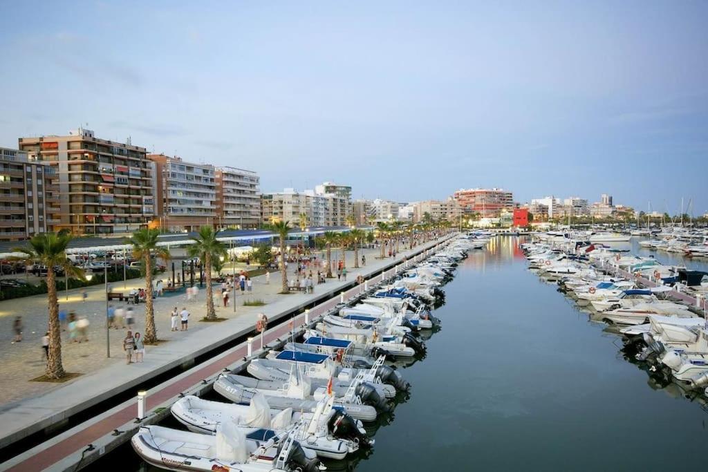 Santa Pola Con Tres Dormitorios Playa Levante Buitenkant foto