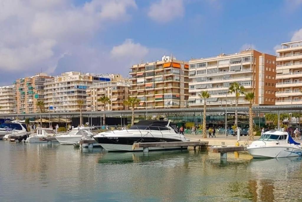 Santa Pola Con Tres Dormitorios Playa Levante Buitenkant foto